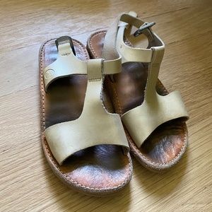 Freshly picked sandals